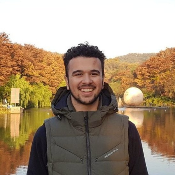 Viva como inteiro - por João Machado